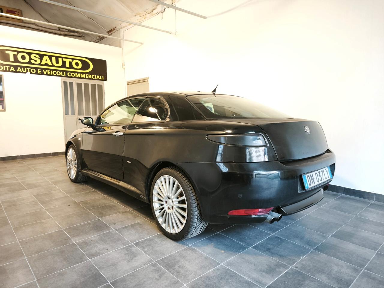 Alfa Romeo GT 1.9 JTDM 16V Distinctive