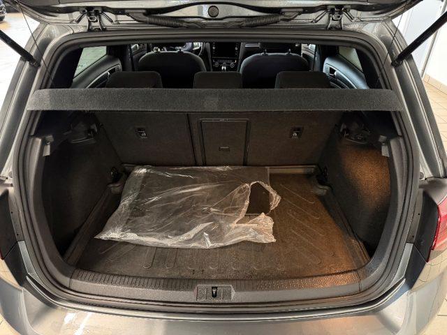 VOLKSWAGEN Golf GTI Performance DSG