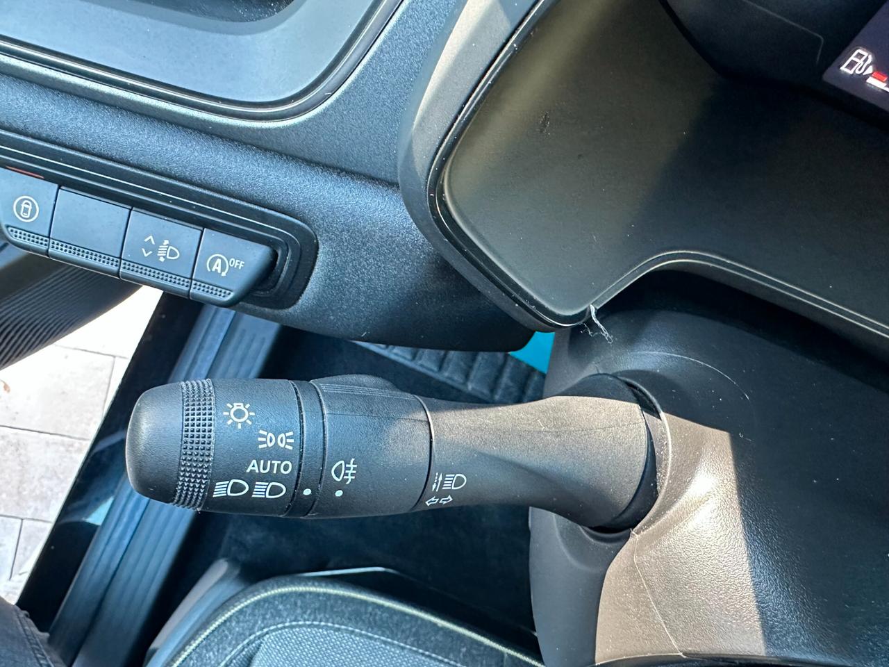 Renault Captur 1.0 TCe – Techno – 03/2025 – 17.500 km – Promo 18.900 €