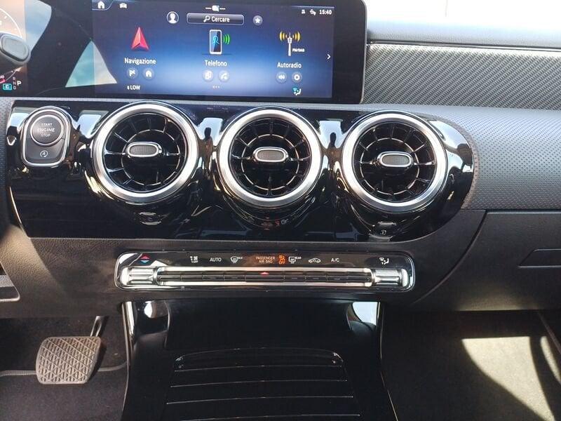 Mercedes-Benz Classe A A 180 d Progressive Advanced