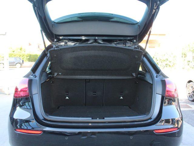MERCEDES-BENZ A 180 d Automatic Progressive Advanced