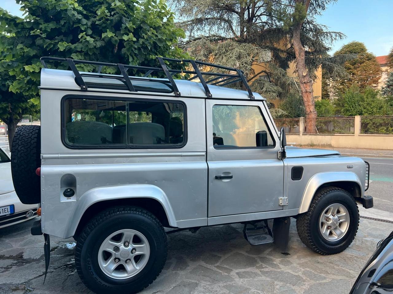 LAND ROVER DEFENDER 90 2.5 Td5 STATION WEGON E 6 posti