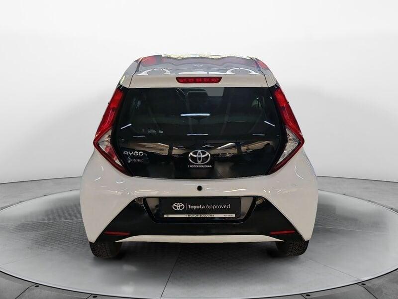 Toyota Aygo Connect 1.0 VVT-i 72 CV 5 porte x-play