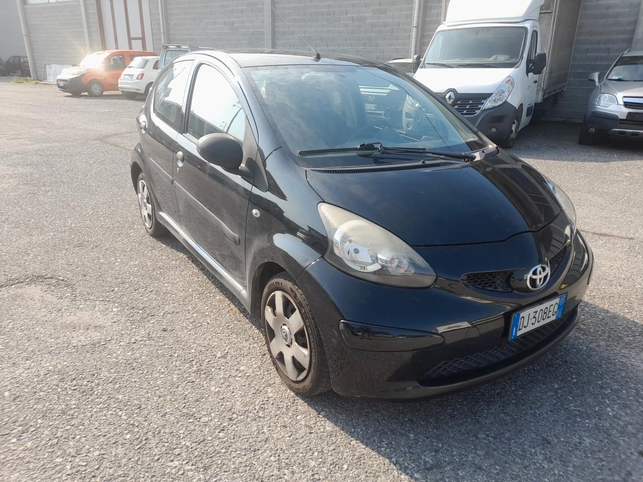Toyota Aygo 1.0 12V VVT-i 5 porte