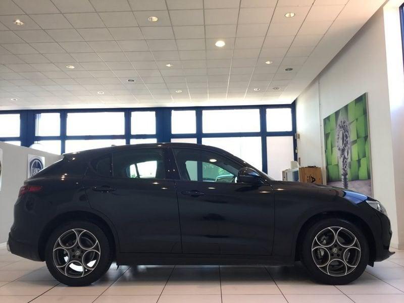 Alfa Romeo Stelvio 2.2 Turbo Diesel 160CV Business AT8 RWD MY21