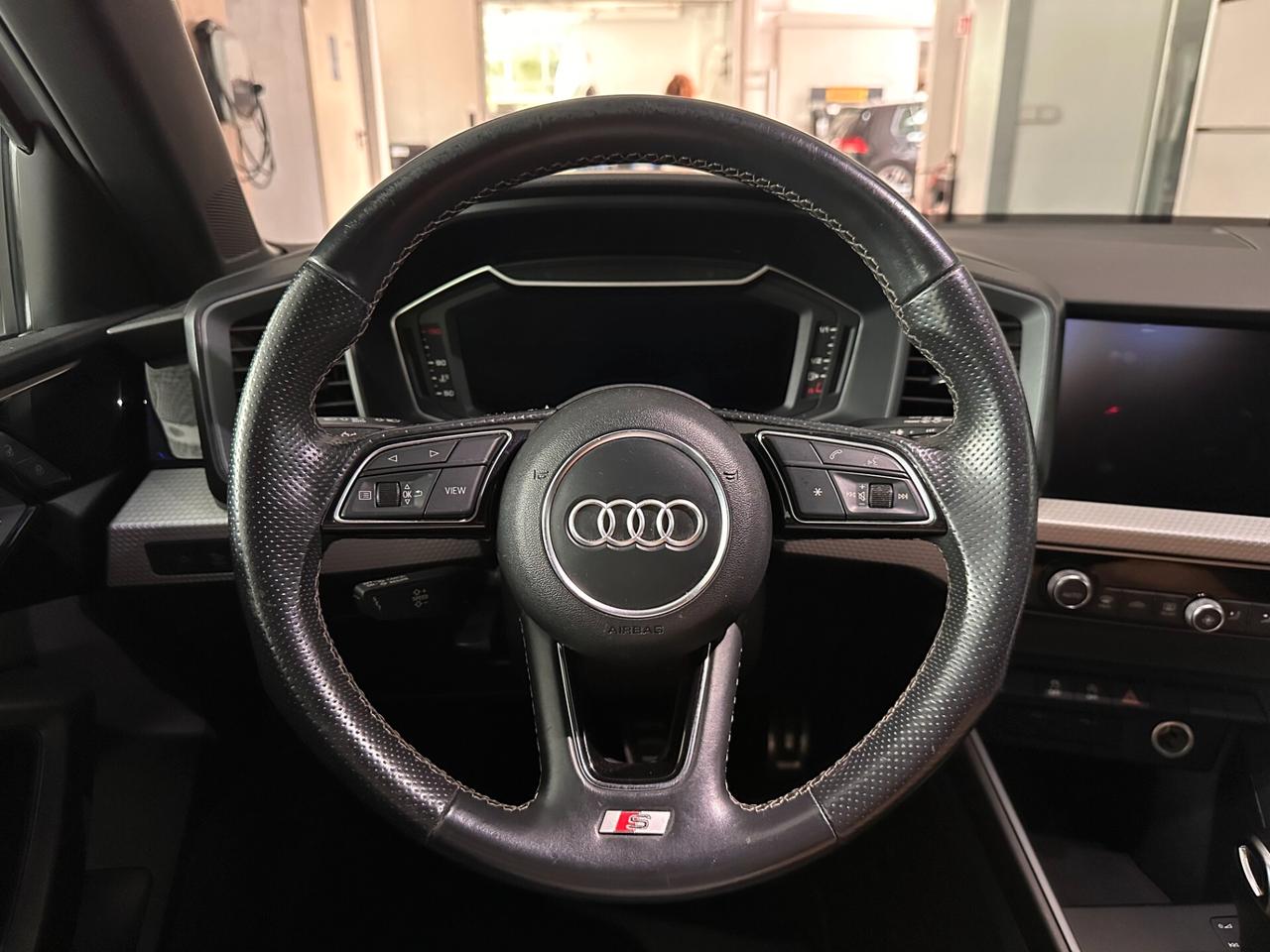 Audi A1 SPB 35 TFSI S tronic line edition