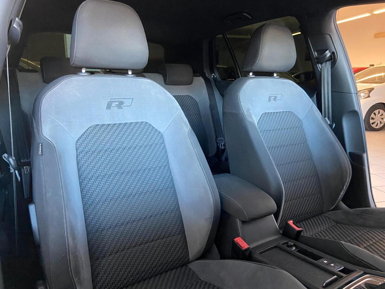 Volkswagen Golf 7.5 1.6 TDI 115 CV DSG R-LINE PACK