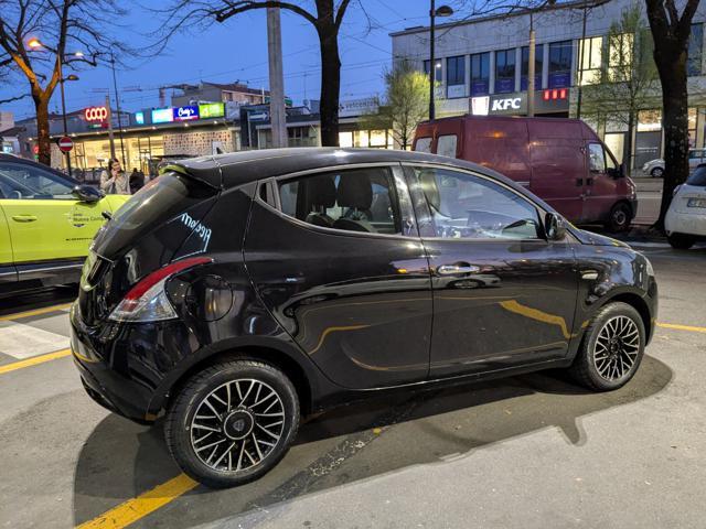 LANCIA Ypsilon 1.2 69 CV 5 porte Gold