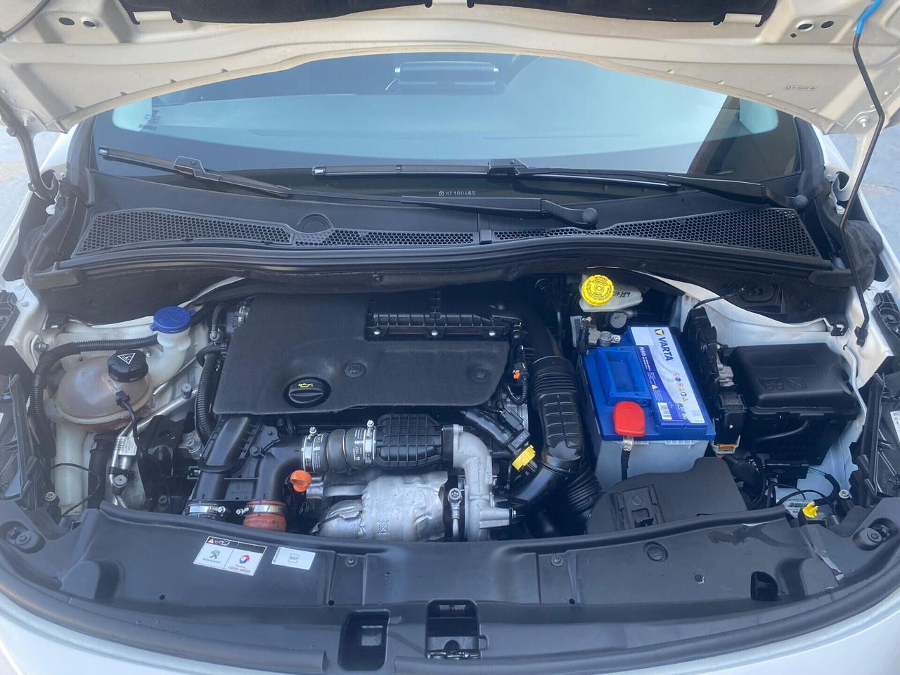 Peugeot 2008 BlueHDi 100 GT Line