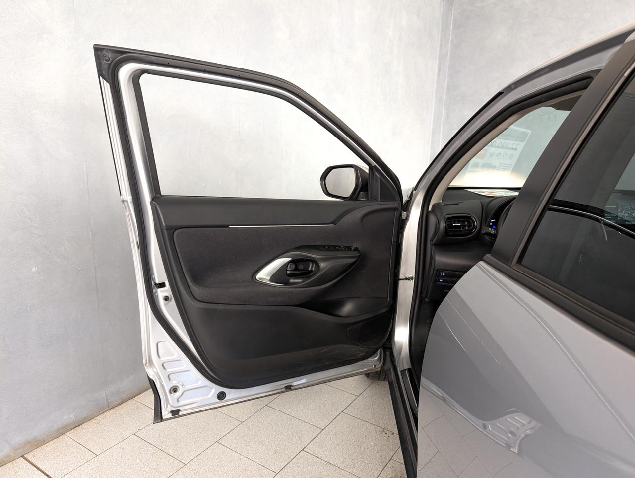 Toyota Yaris 1.5 Hybrid 116cv e-cvt Business