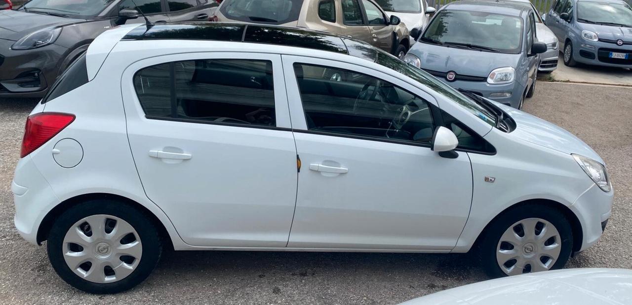 Opel Corsa 1.2 5 porte Enjoy