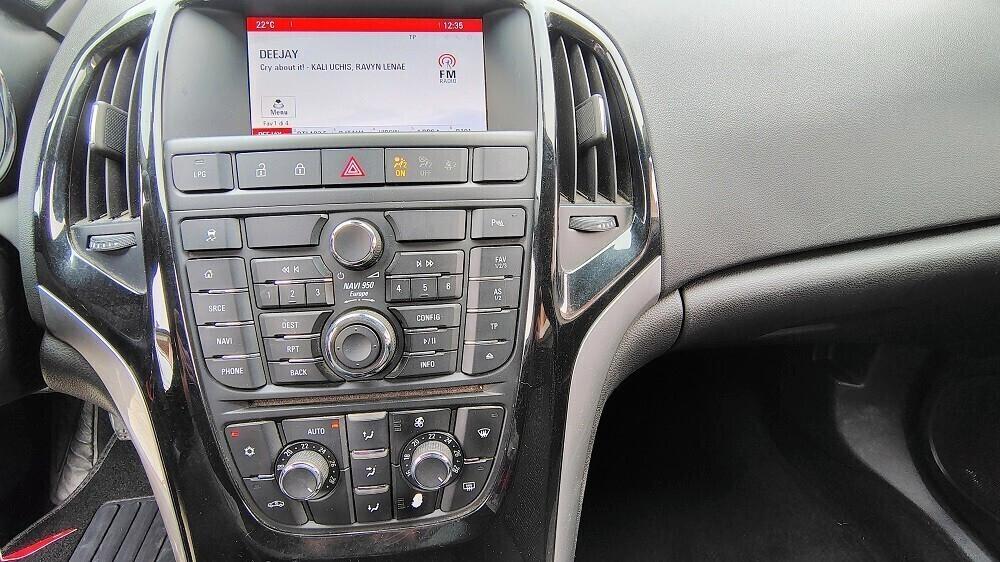 Opel Astra 1.4 Turbo 140CV Sports Tourer GPL Tech Cosmo