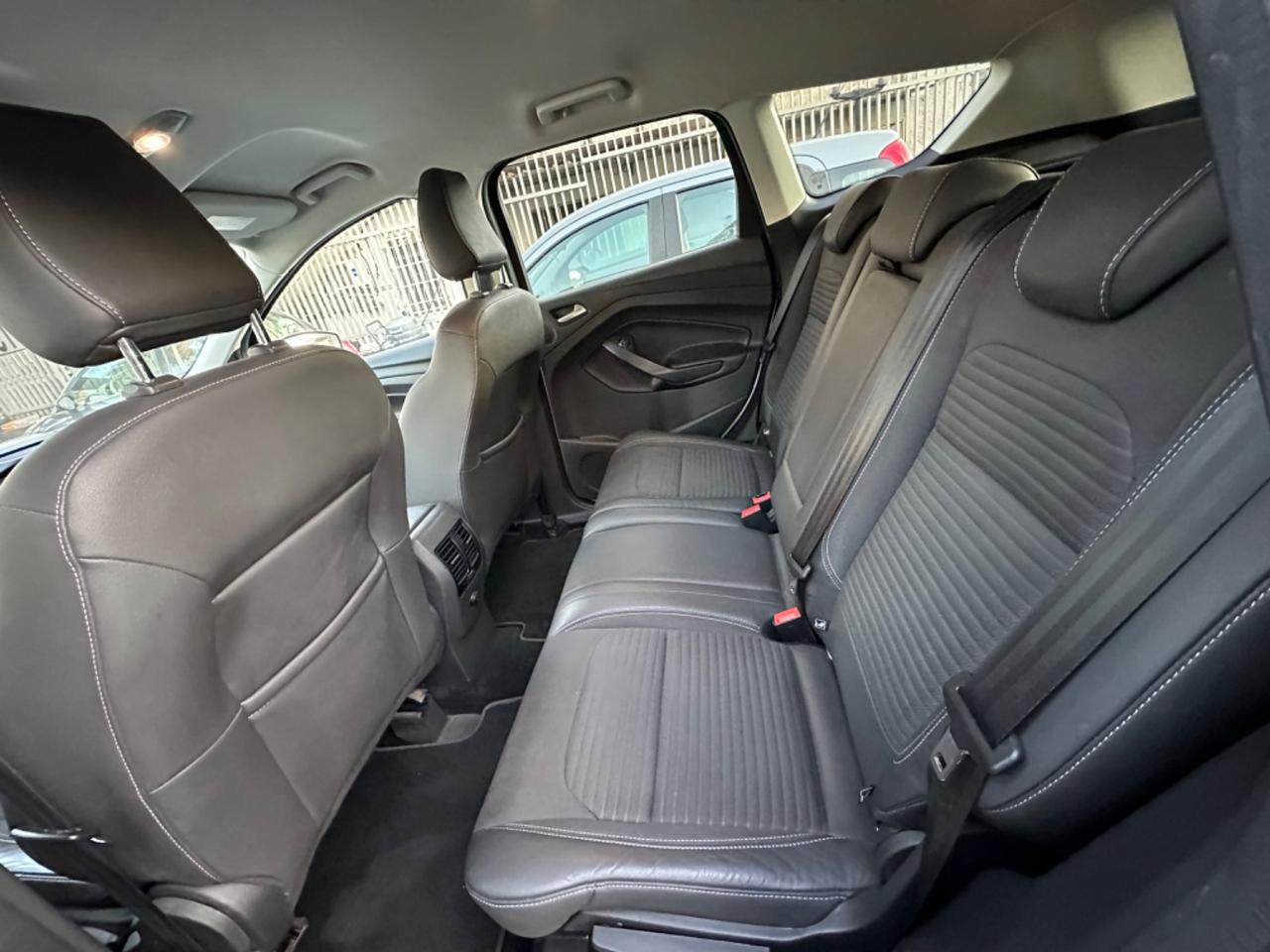 Ford Kuga 1.5 TDCI 120 CV S&S 2WD Powershift Titanium tagliandi ufficiale