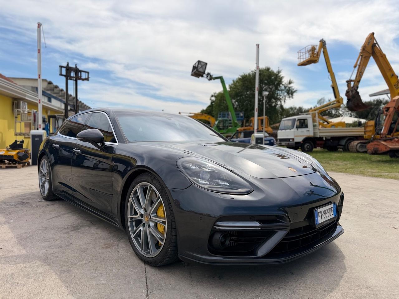 Porsche Panamera 4.0 Turbo S E-Hybrid Sport Turismo