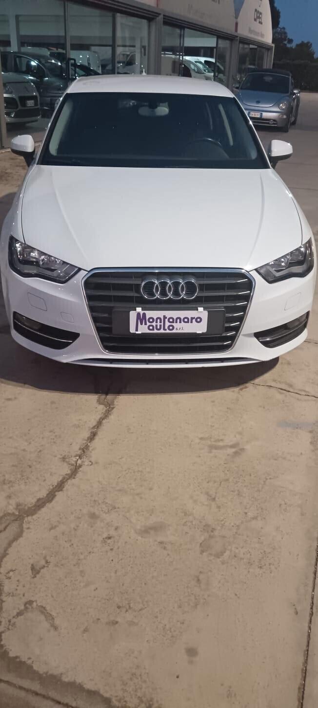 Audi A3 SPB 30 TDI Business Advanced