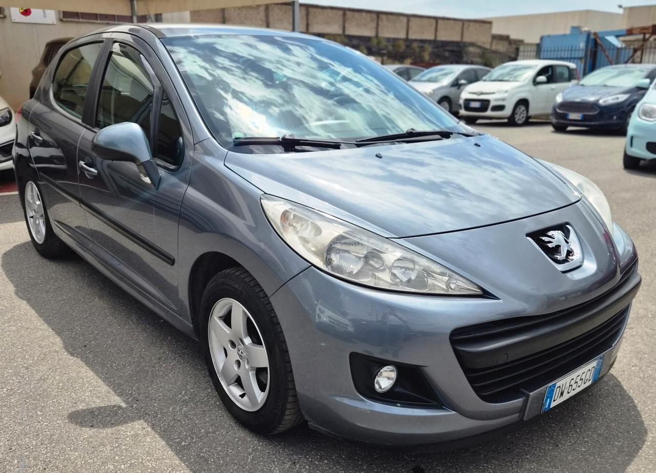 Peugeot 207 1.4 HDi 70CV 5p. ONE Line