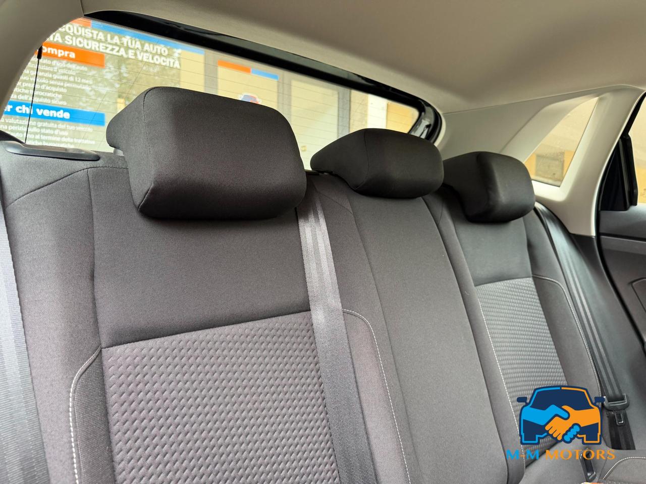 Volkswagen Polo CONFORT LINE