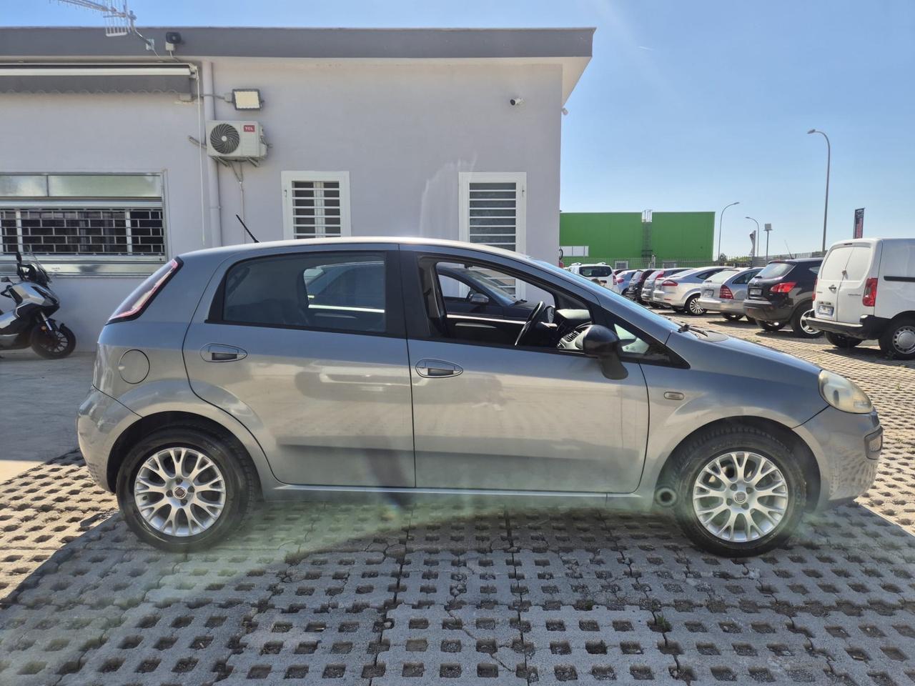 Fiat Punto Evo 1.3 Mjt 75 CV DPF 5 porte S&S Dynamic gancio traino omologato
