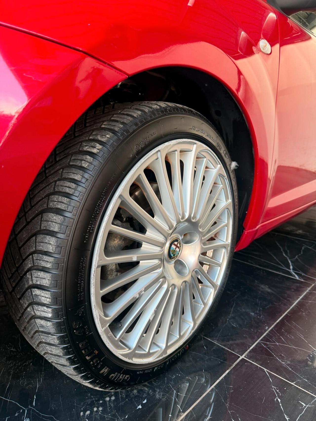 Alfa Romeo MiTo 1.3 JTDm-2 95 CV S&S Distinctive Sport Pack