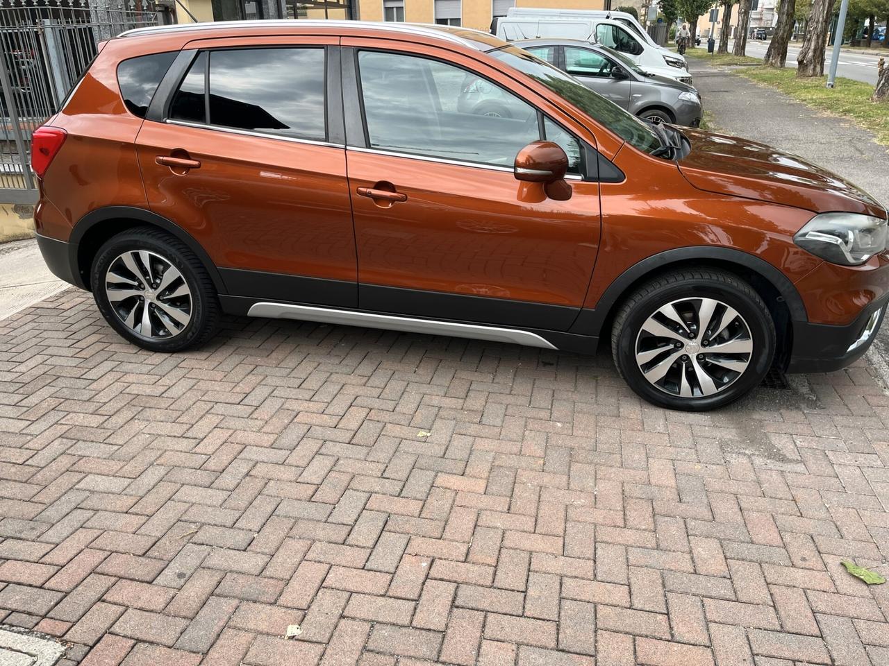 Suzuki S-Cross 1.6 DDiS Start&Stop 4WD All Grip DCT Star View