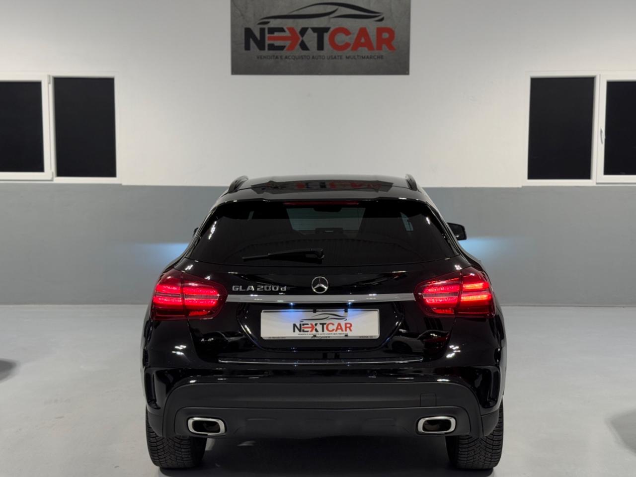 Mercedes-benz GLA 200d Premium AMG LINE!