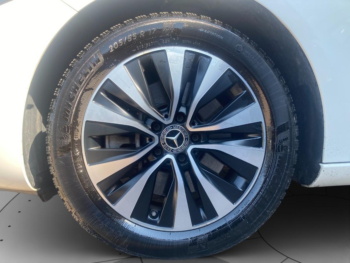 Mercedes-Benz A 250 e eq-power Business Extra auto