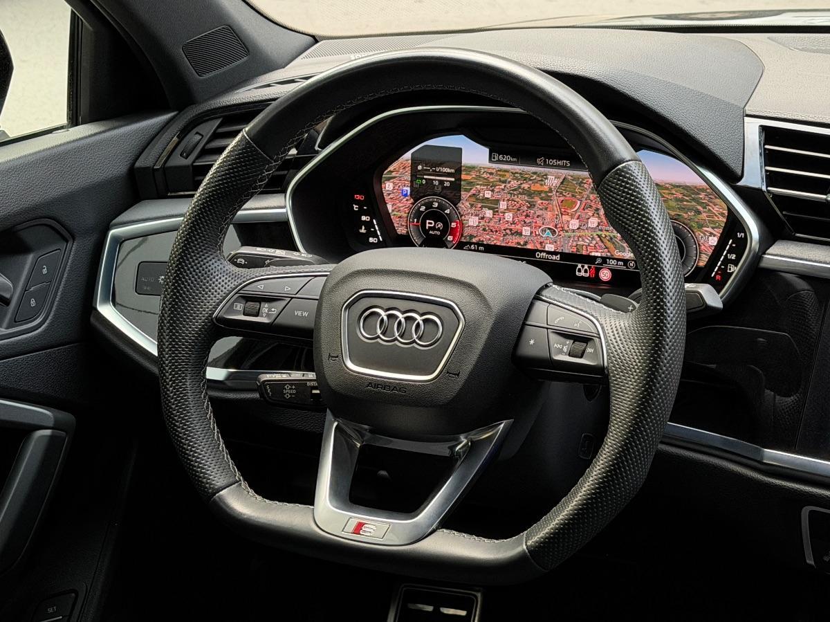 Audi Q3 Sportback 40TDI Quattro S-line Identity Black 200CV