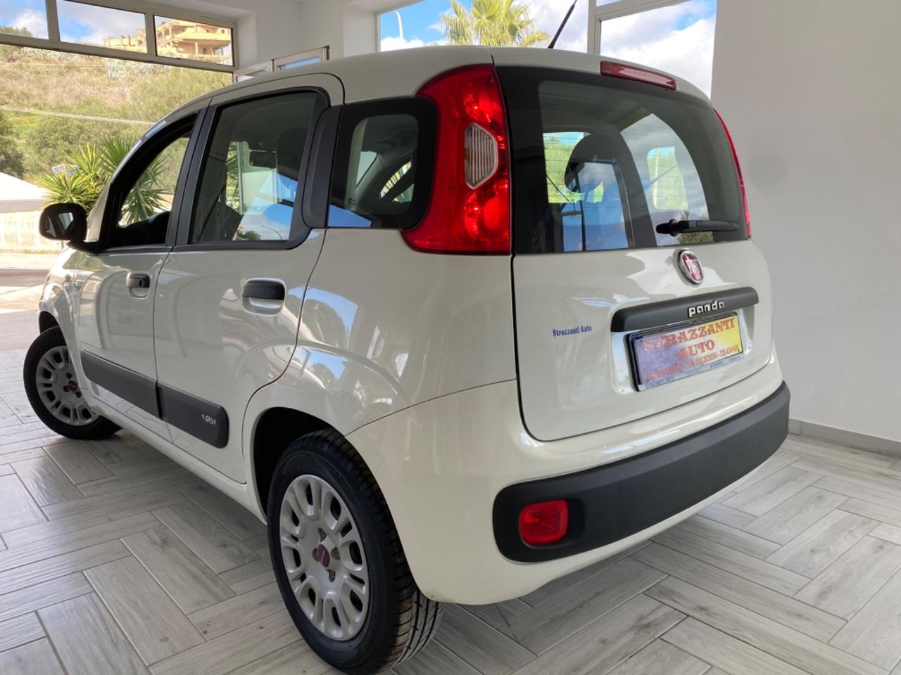 Fiat Panda 1.2 69cv LOUNGE DA VETRINA2017