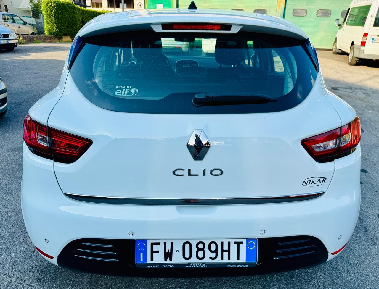 Renault Clio dCi 8V 75 CV 5 porte Moschino Intens N1 Autocarro