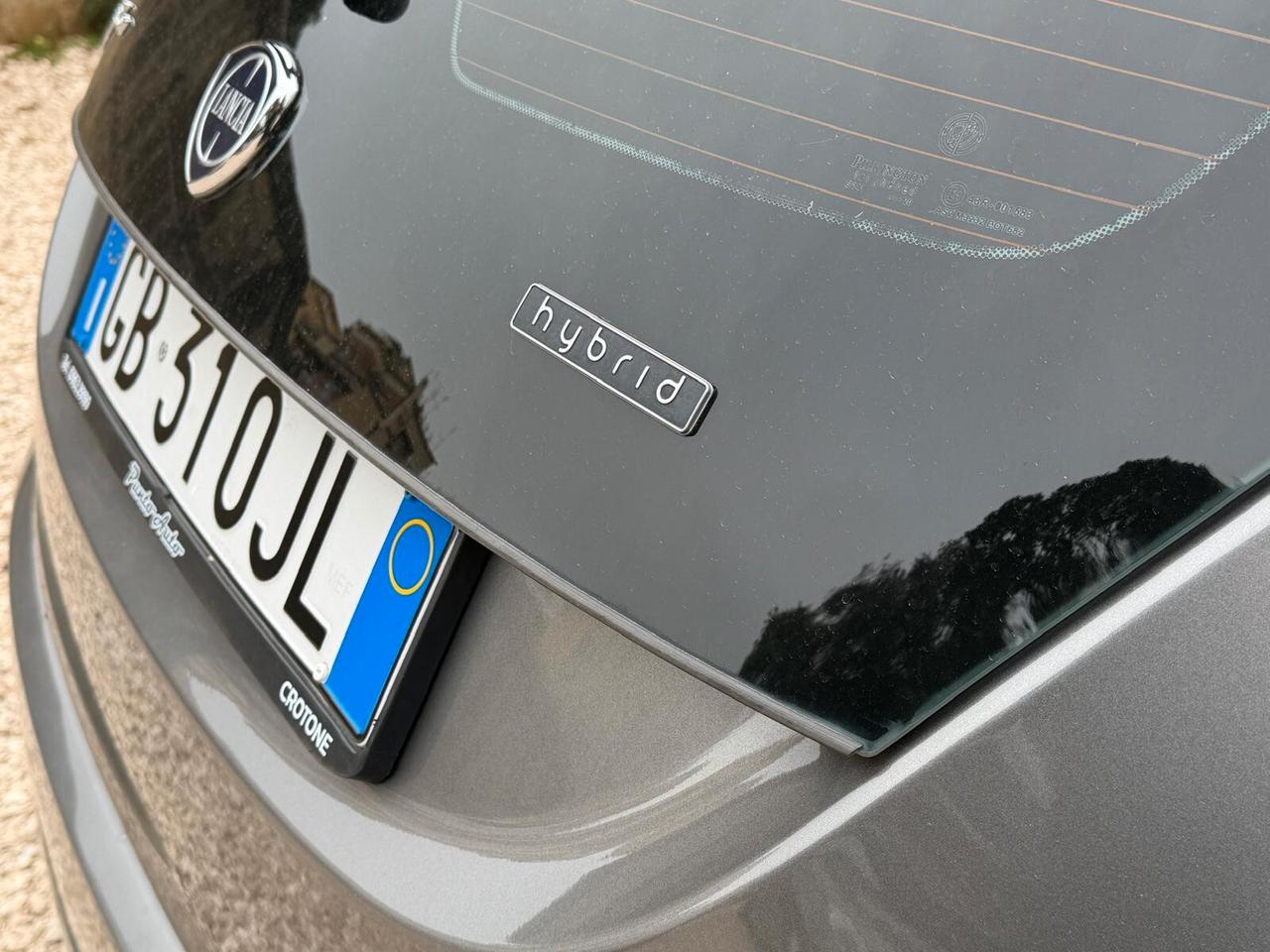 Lancia Ypsilon 1.0 FireFly 5 porte S&S Hybrid Ecochic Gold