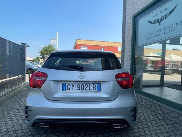 MERCEDES-BENZ A 200 Premium