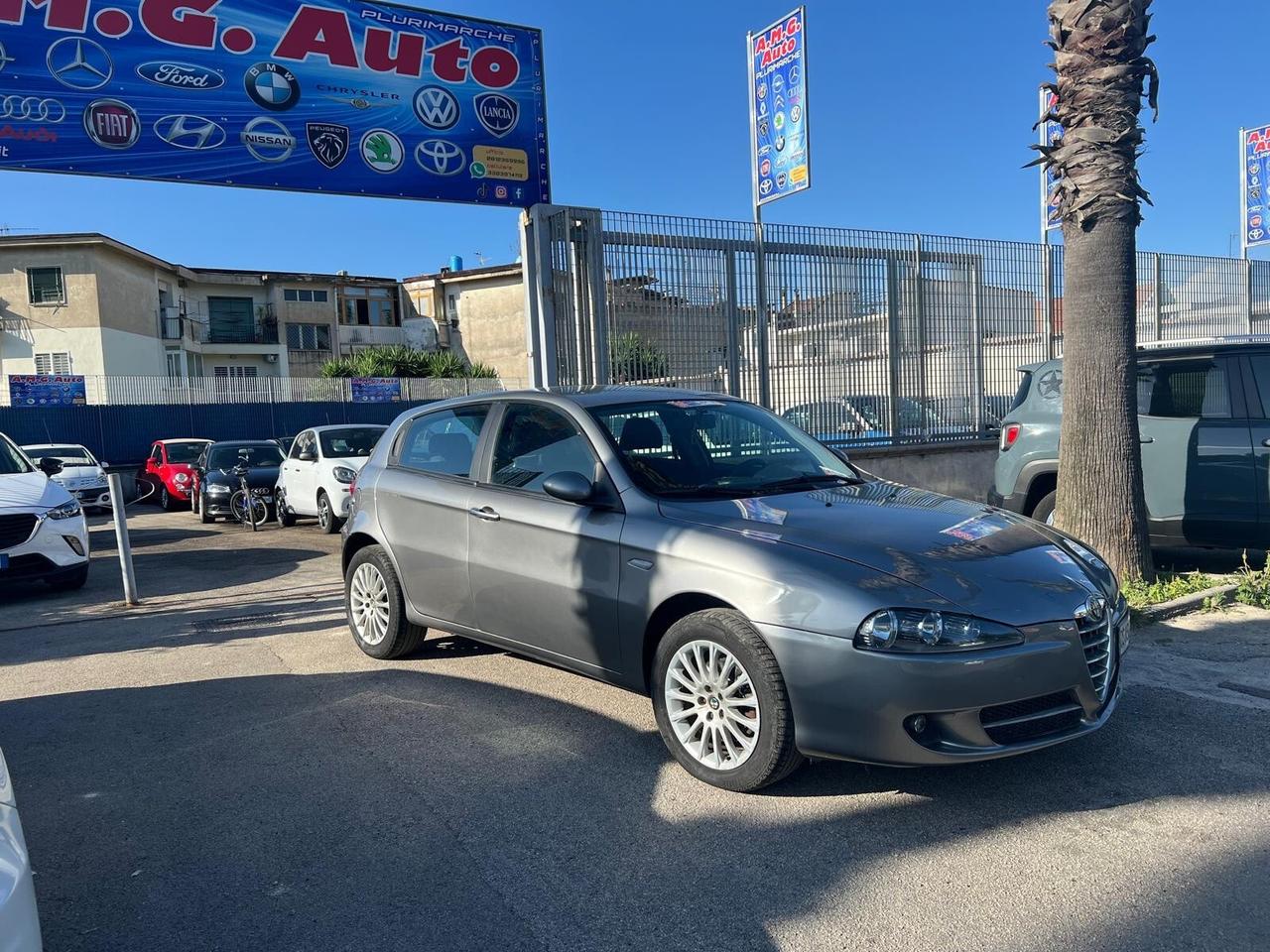 Alfa Romeo 147 1.9 JTD (120) 88 KW 5 porte Distinctive
