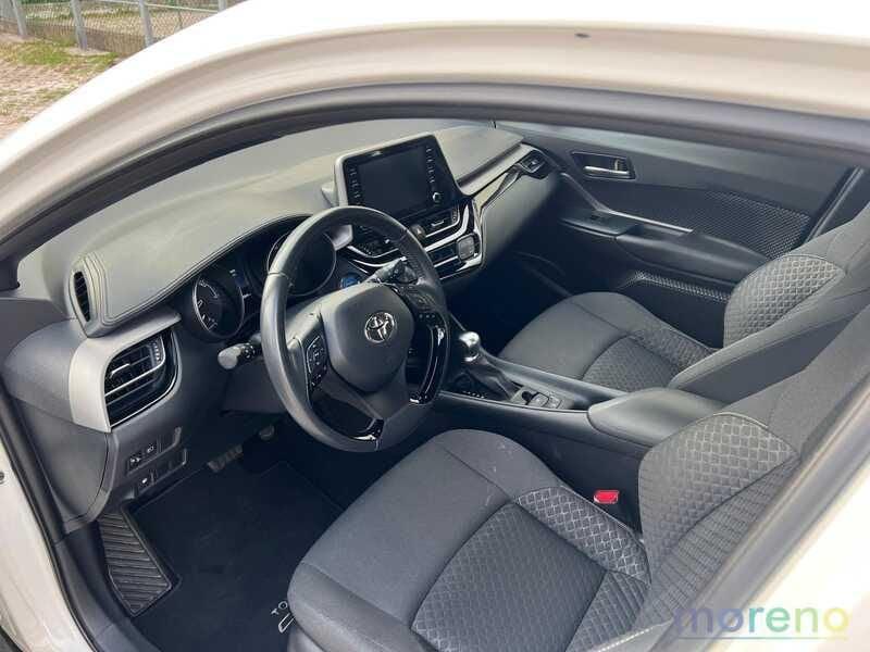 Toyota C-HR 1.8h Active E-CVT