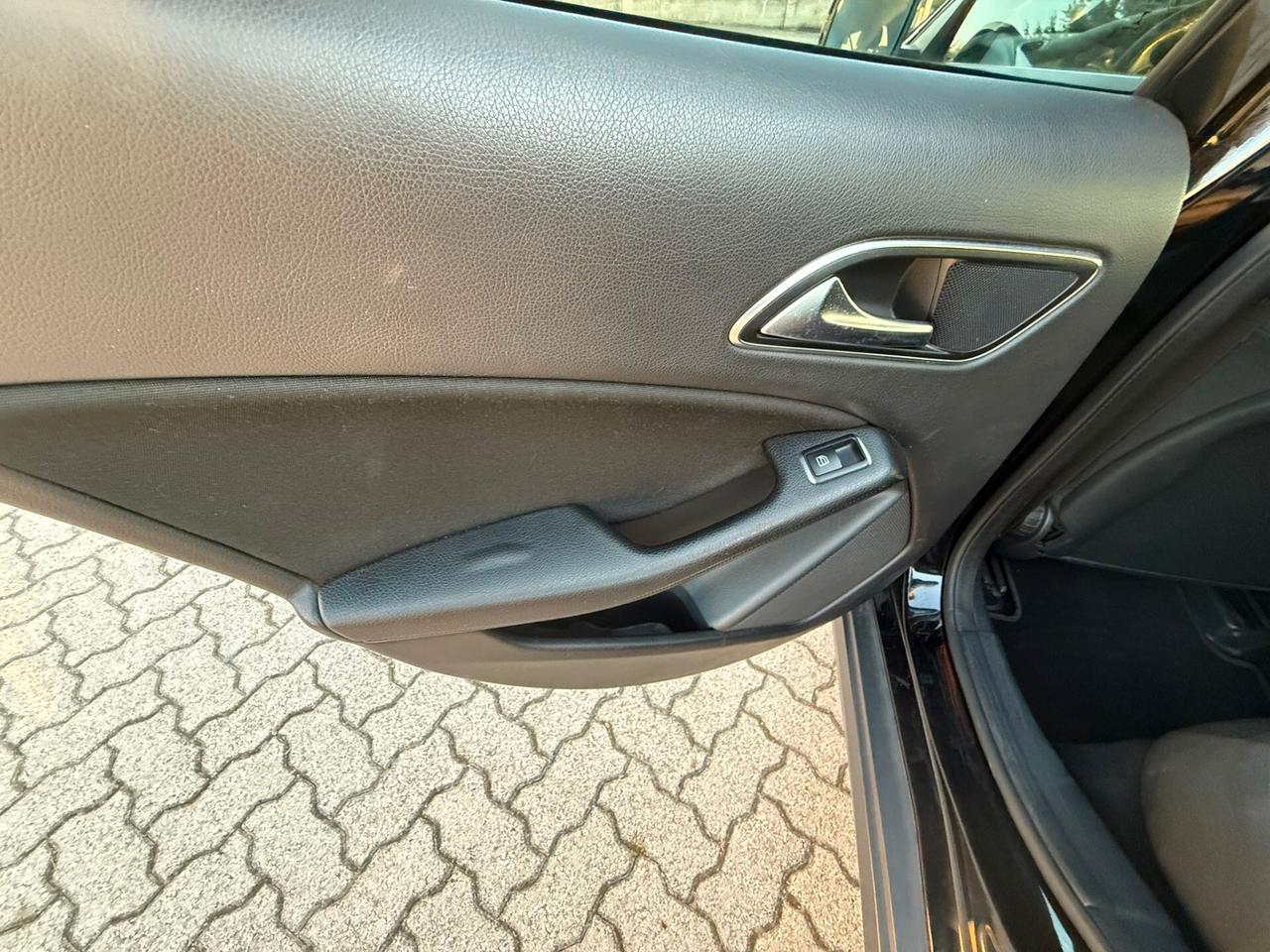 Mercedes-benz GLA 180 d Automatic Premium