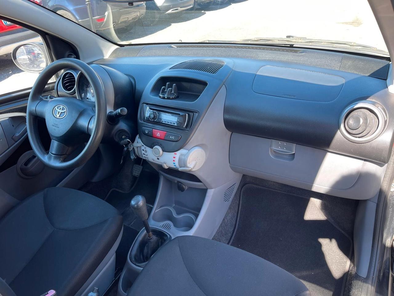 Toyota Aygo 1.0 12V VVT-i 3 porte Sol