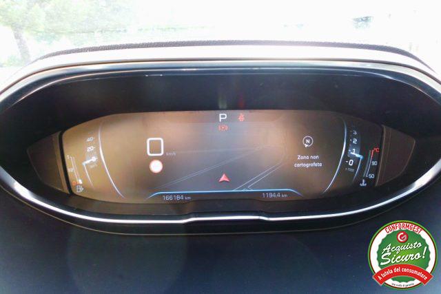 PEUGEOT 3008 BlueHDi 130 S&S EAT8 Business