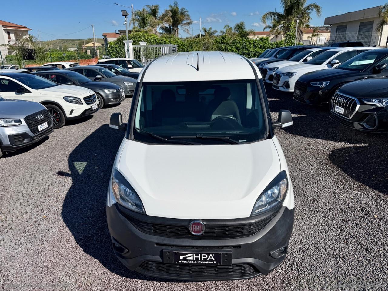 FIAT Doblò 1.6 MJT 120CV MAXI 3 POSTI NAVI RETROCAMERA CLIMA AUTOMATICO