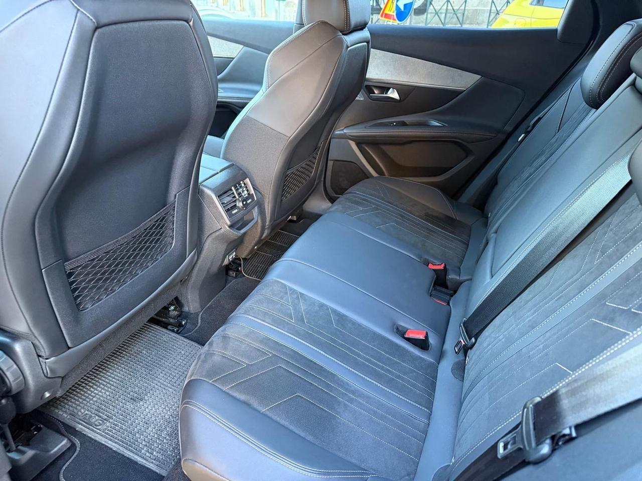 Peugeot 3008 GT 1.5 Blue HDI 130 #7443