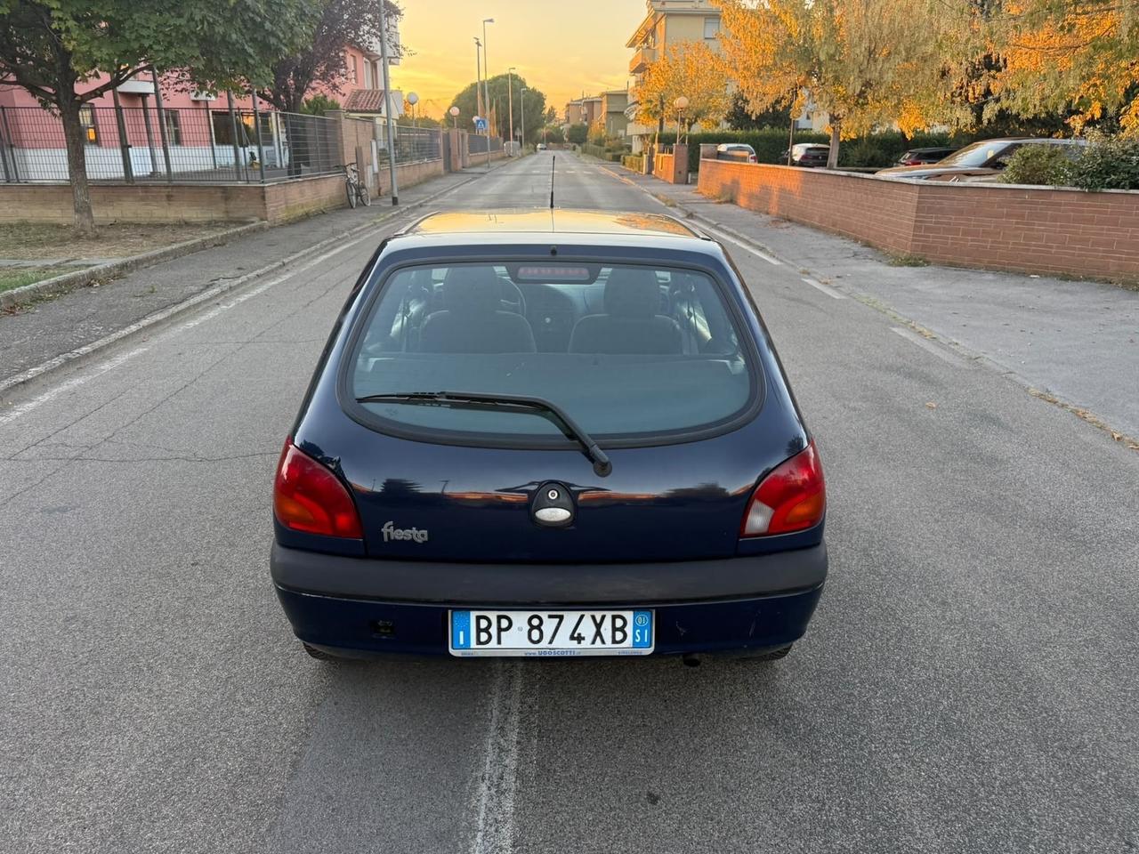 Ford Fiesta 1.2i 16V cat 3 porte Zetec