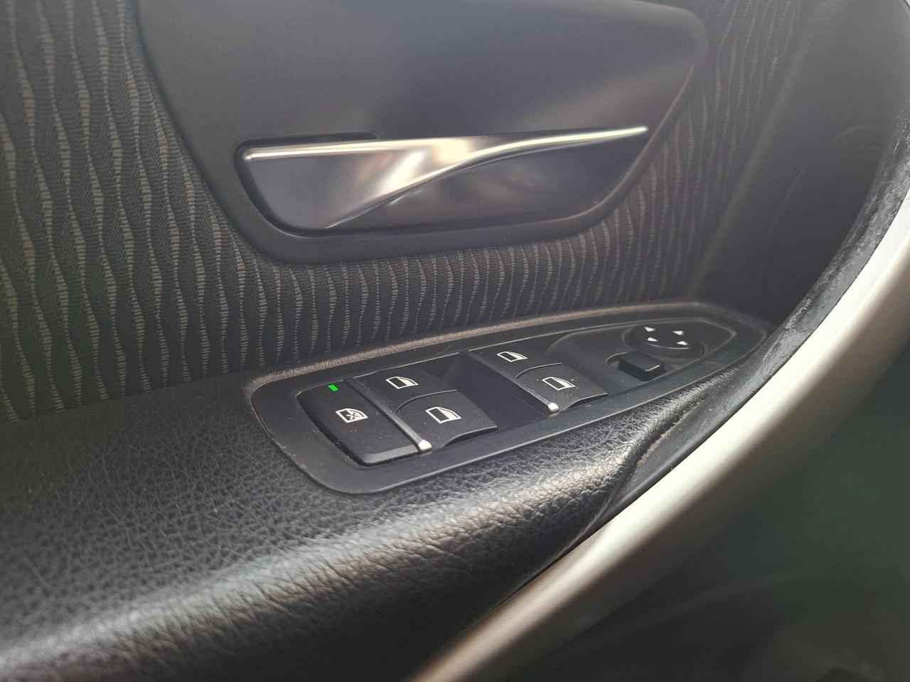 BMW Serie 3 Touring 320d Touring Business Advantage auto