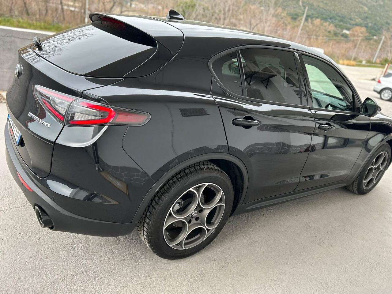 Alfa Romeo Stelvio 2.2 Turbodiesel 160 CV AT8 RWD Sprint