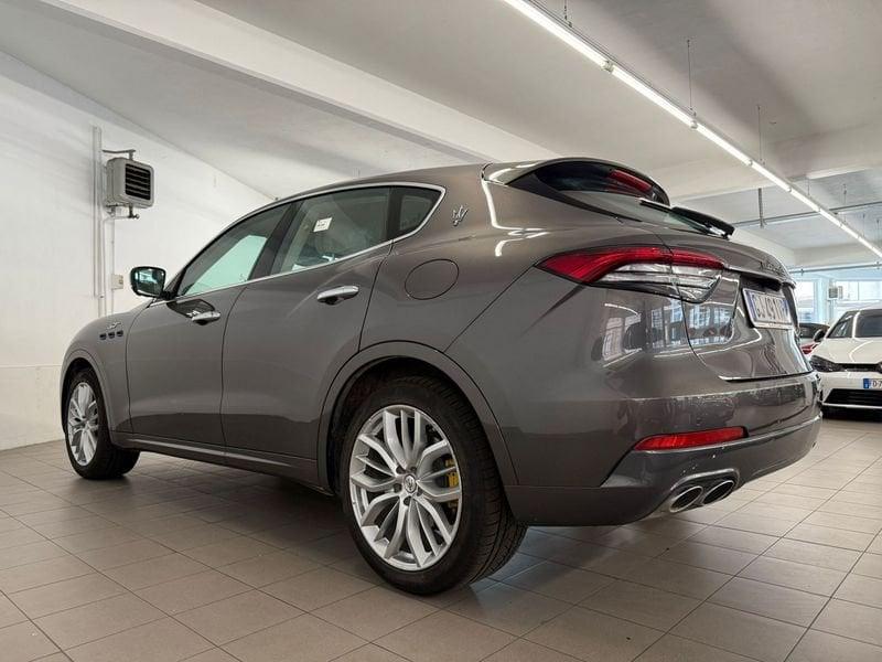 Maserati Levante 330 CV MHEV GT INTERNI BIANCHI