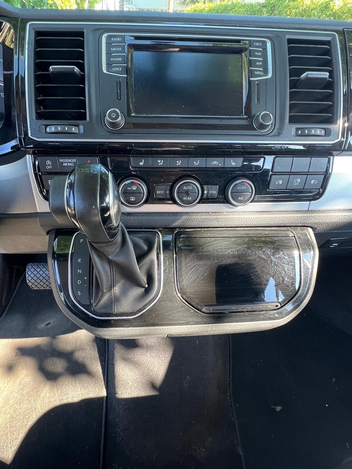Volkswagen Transporter 2.0 TDI 150CV DSG PL Kombi Business