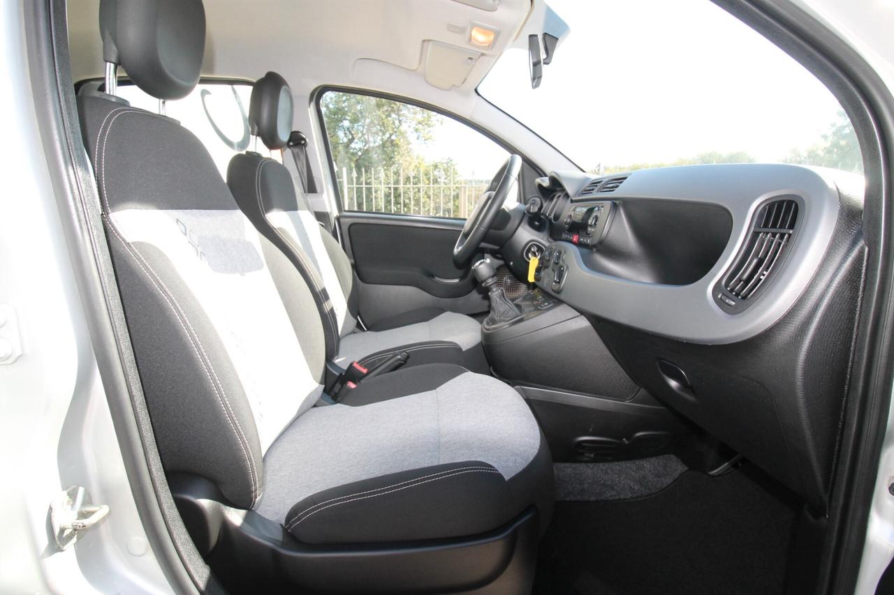 Fiat Panda 1.2 Lounge 69cv |43.000 km | 2019