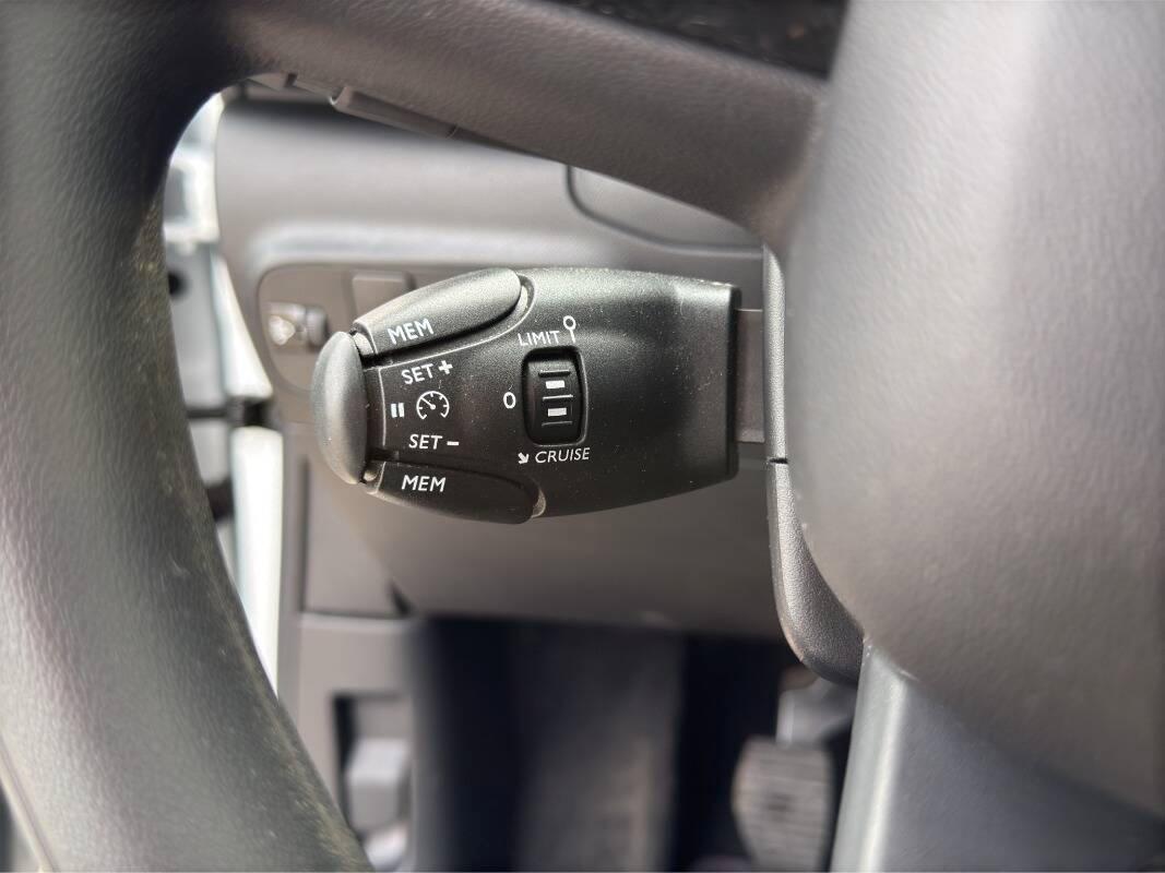 Citroen C3 1.5 bluehdi Feel s&s 100cv Con NAVIGATORE