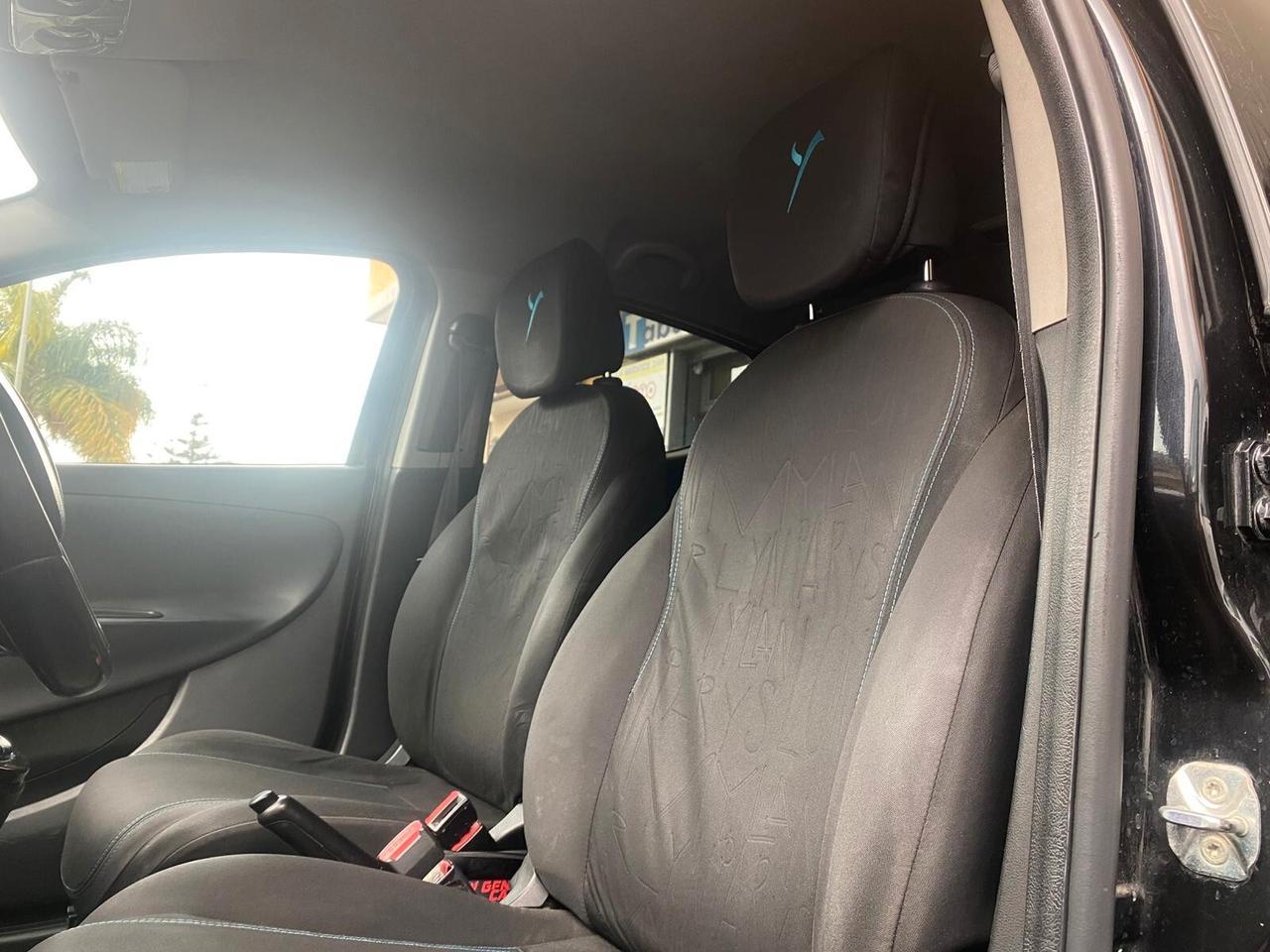 Lancia Ypsilon 0.9 TwinAir 85 CV 5 porte Metano Ecochic Gold