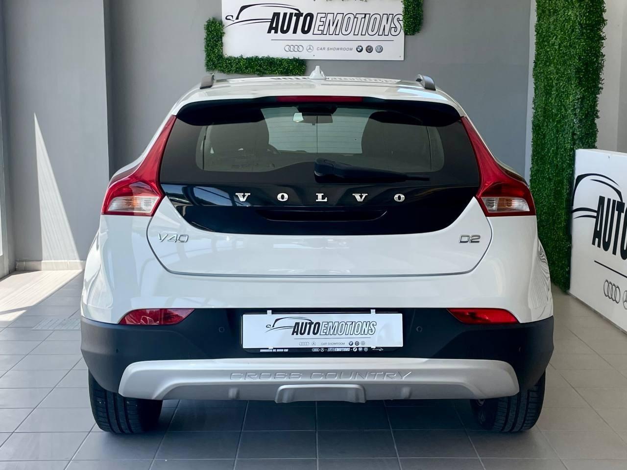 Volvo V40 Cross Country - Gancio Traino