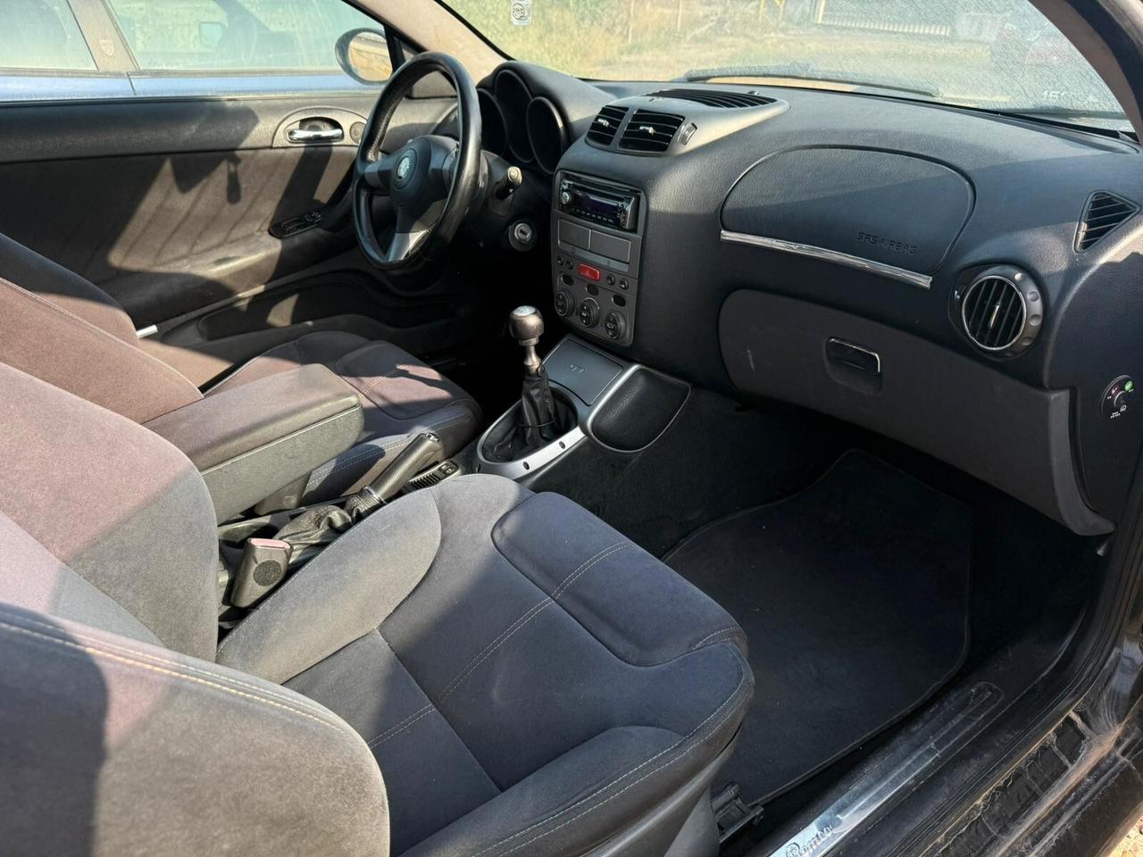 Alfa Romeo GT 1.9 MJT 16V Luxury
