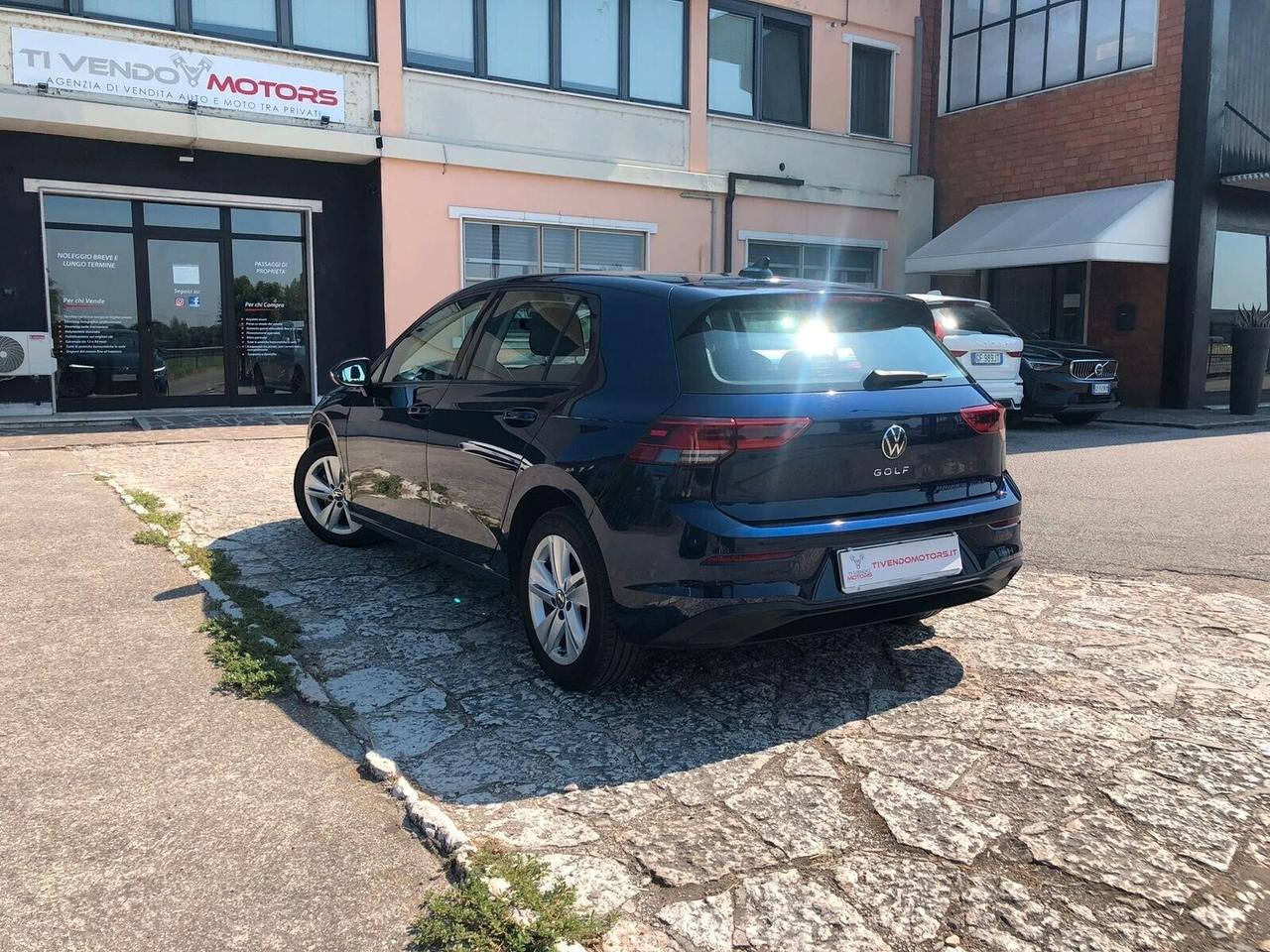Volkswagen Golf 1.0 TSI EVO Life ADATTA A NEOPATENTATI