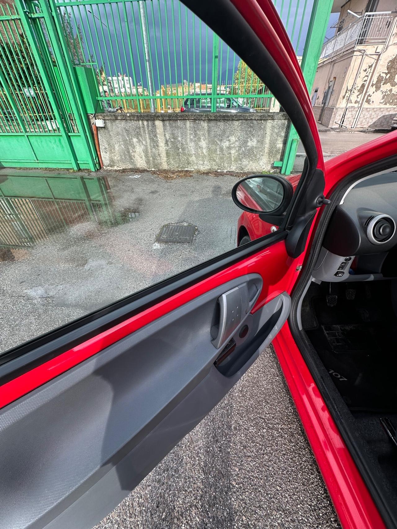 Peugeot 107 1.0 68CV 3p. Desir